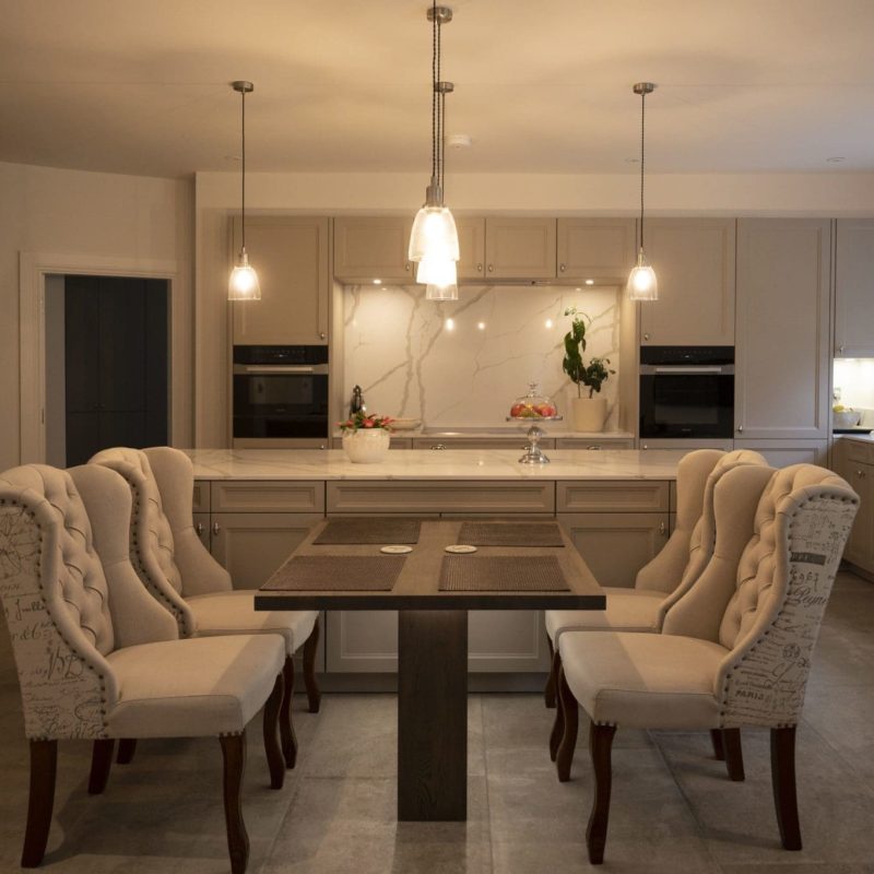 Classic Elegant Kitchen with Seating-min