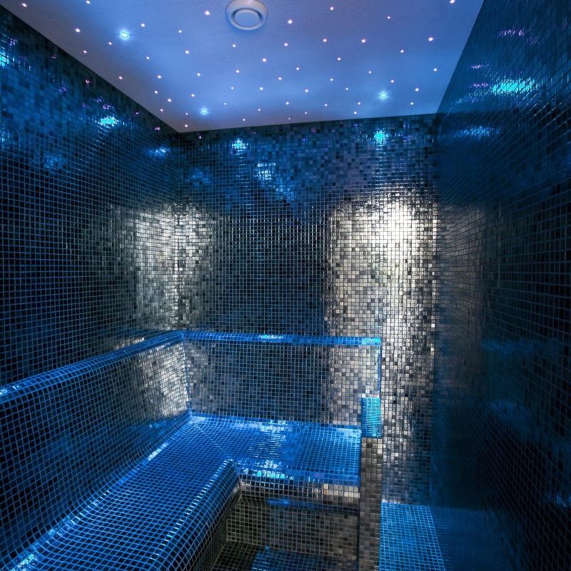 Starlit Steam Room-min
